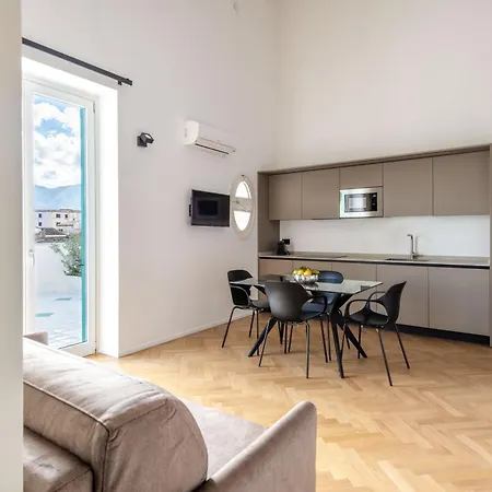 Giglio Apartment *